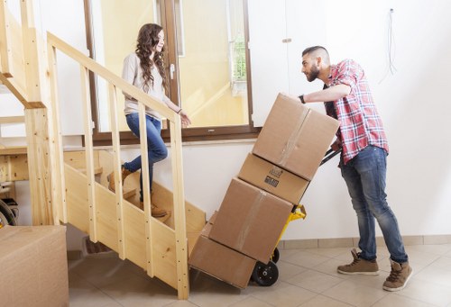 Local removals service supporting a Hampstead household move